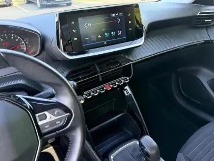 Photo 13 Peugeot 208 Active Business