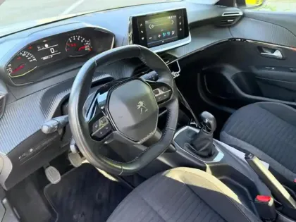 Photo 12 Peugeot 208 Active Business