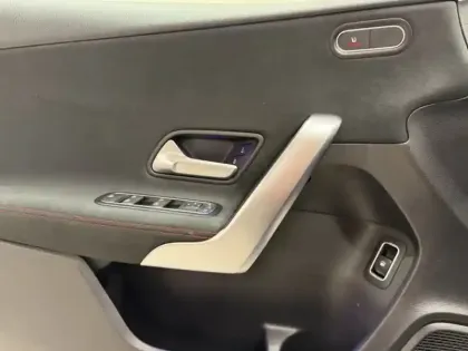 Photo 38 Mercedes Classe A 250 e Hybrid EQ AMG Line