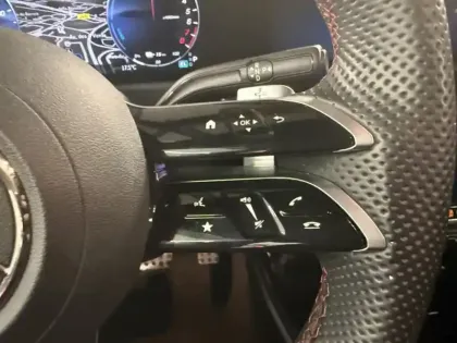 Photo 17 Mercedes Classe A 250 e Hybrid EQ AMG Line