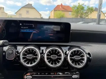 Photo 38 Mercedes Classe A 250 e Berline Business Line
