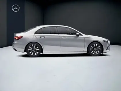 Photo 18 Mercedes Classe A 250 e Berline Business Line