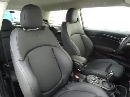 Photo 8 Mini Mini  Cooper 136ch  Edition Camden BVA7