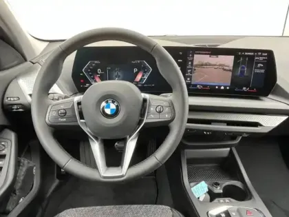Photo 9 BMW Serie 1 Série 1 116A 122ch M Sport Design DKG7