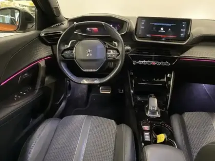 Photo 13 Peugeot 2008  1.2 PureTech 130ch S&S GT EAT8