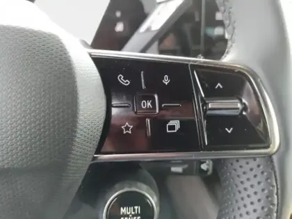 Photo 8 Renault 5  E-Tech Electrique 10ch Iconic Cinq autonomie confort