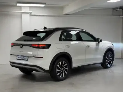 Photo 6 Volkswagen T-roc  1.5 eTSI 116ch Life DSG7