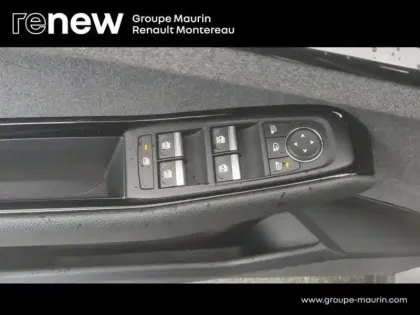 Photo 15 Renault Austral  1.2 TCe mild hybrid advanced 130ch Evolution - 23