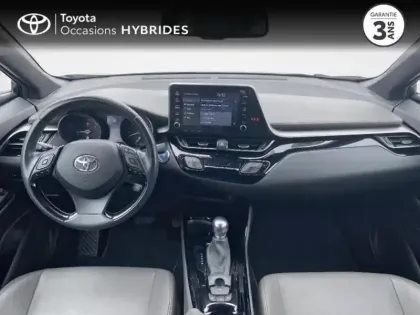 Photo 7 Toyota C-HR  122h Distinctive 2WD E-CVT MY22