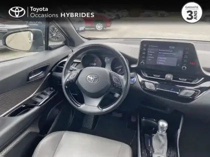 Photo 8 Toyota C-HR  122h Distinctive 2WD E-CVT MY22