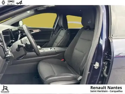 Photo 11 Renault Espace  E-Tech full hybrid 200ch esprit Alpine 7 Places