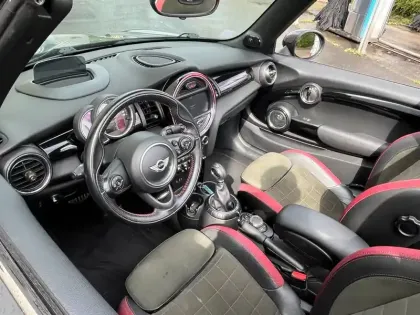 Photo 31 Mini Mini Cabrio Cooper S 192ch John Cooper Works BVA