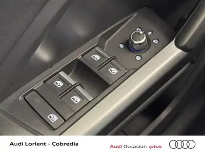 Photo 10 Audi Q3  45 TFSI e 245ch S line S tronic 6