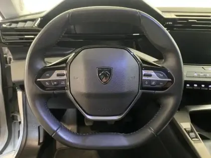 Photo 13 Peugeot 308  1.2 130  Active Pack / GPS / Carplay / radars