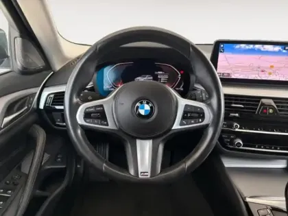 Photo 11 BMW Serie 5 Série 5 Touring 520dA 190ch Business Design Steptronic