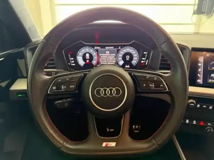 Photo 12 Audi A1  Sportback 40 TFSI 207ch S line S tronic 7