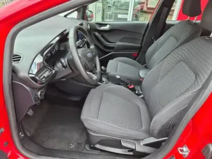 Photo 9 Ford Fiesta  1.0 EcoBoost Hybrid 125ch Titanium Business 5p