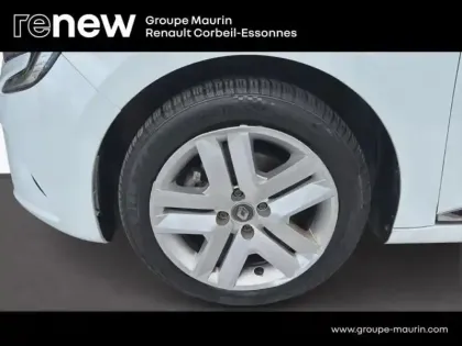 Photo 9 Renault Clio  1.6 E-Tech hybride 140ch Zen -21N