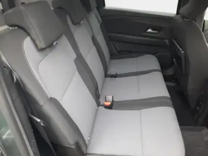 Photo 11 Dacia Jogger  1.6 hybrid 140ch Extreme 7 places -24