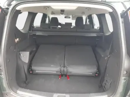 Photo 23 Dacia Jogger  1.6 hybrid 140ch Extreme 7 places -24