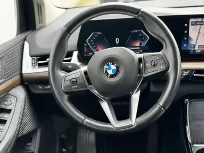 Photo 25 BMW Serie 2 Série 2 ActiveTourer 218i 136ch Business Design DKG7