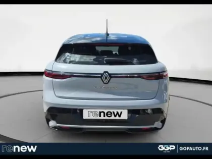 Photo 18 Renault Megane  E-Tech Electric EV60 220ch Equilibre super charge -B