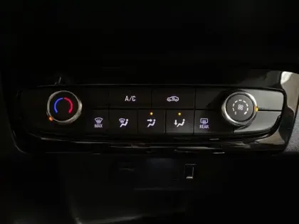 Photo 13 Opel Corsa  1.2 Turbo 100 Edition BVA Carplay Clim Bluetooth