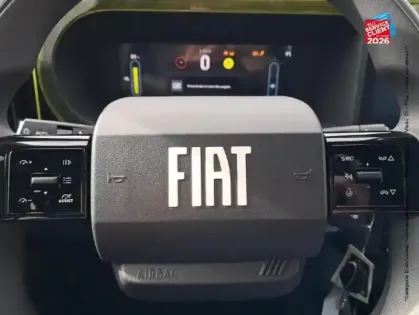 Photo 11 Fiat Panda Grande  Electrique 113ch Icône