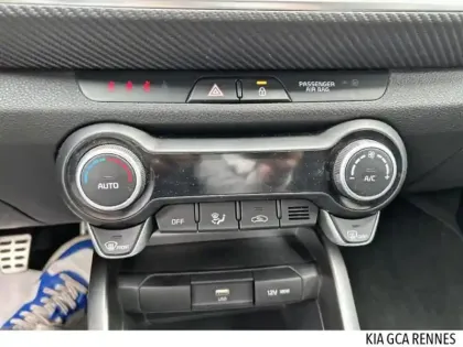 Photo 10 Kia Stonic  1.0 T-GDi 120ch MHEV GT Line iBVM6