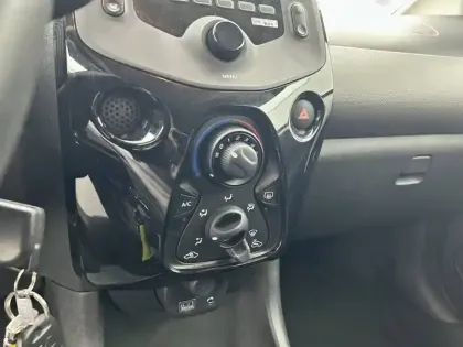 Photo 20 Peugeot 108  VTi 72ch BVM5
