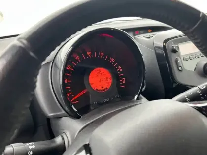 Photo 9 Peugeot 108  VTi 72ch BVM5