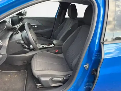 Photo 10 Peugeot 208  Electrique 50 kWh 136ch