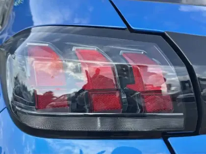 Photo 16 Peugeot 208  Electrique 50 kWh 136ch