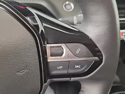Photo 47 Peugeot 208  Electrique 50 kWh 136ch
