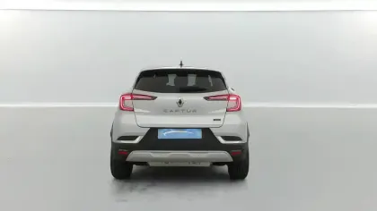 Photo 12 Renault Captur  E-Tech hybride rechargeable 160
