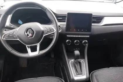 Photo 8 Renault Captur  E-Tech hybride rechargeable 160