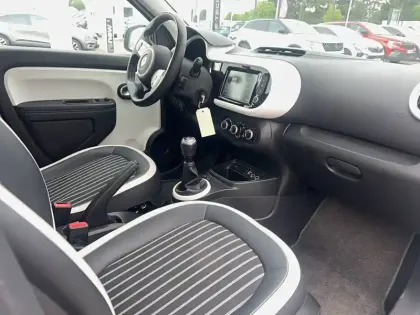 Photo 13 Renault Twingo  III SCe 65