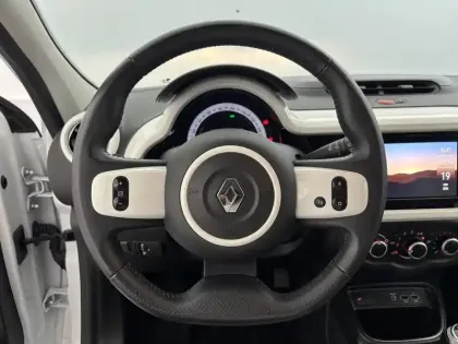 Photo 39 Renault Twingo  III SCe 65