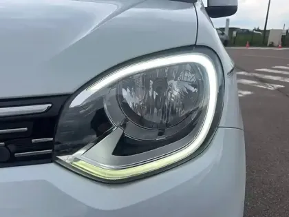 Photo 8 Renault Twingo  III SCe 65