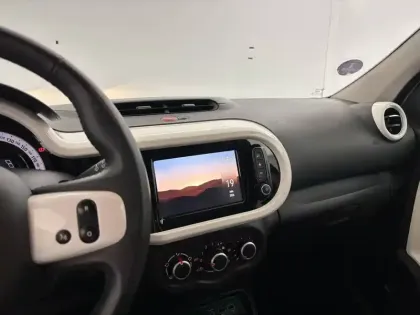 Photo 36 Renault Twingo  III SCe 65