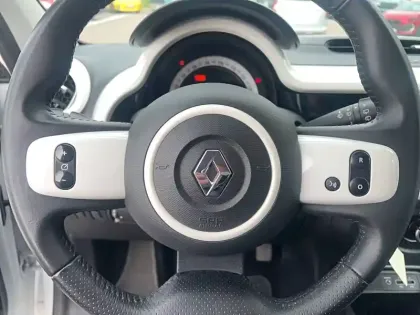 Photo 16 Renault Twingo  III SCe 65