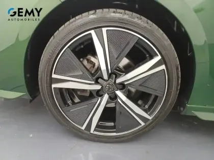 Photo 10 Peugeot 308  PureTech 130ch S&S EAT8
