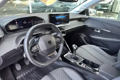 Photo 15 Peugeot 208  100 S&S BVM6