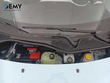 Photo 38 Renault Twingo  III E-Tech