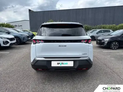 Photo 30 Peugeot 5008  Hybrid 145 ch e-DCS6