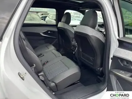 Photo 19 Peugeot 5008  Hybrid 145 ch e-DCS6