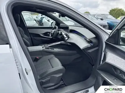 Photo 12 Peugeot 5008  Hybrid 145 ch e-DCS6