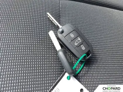 Photo 20 Peugeot Partner  FGN DIESEL 130 CH M AUT
