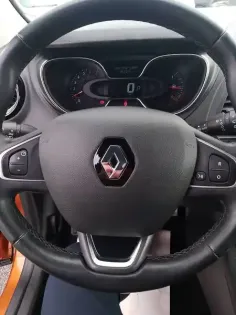Photo 21 Renault Captur  TCe 150 FAP EDC