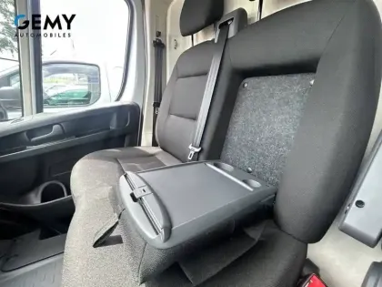 Photo 17 Peugeot Boxer  FGN DIESEL 140 CH L2H2 3.3 T MANUELLE